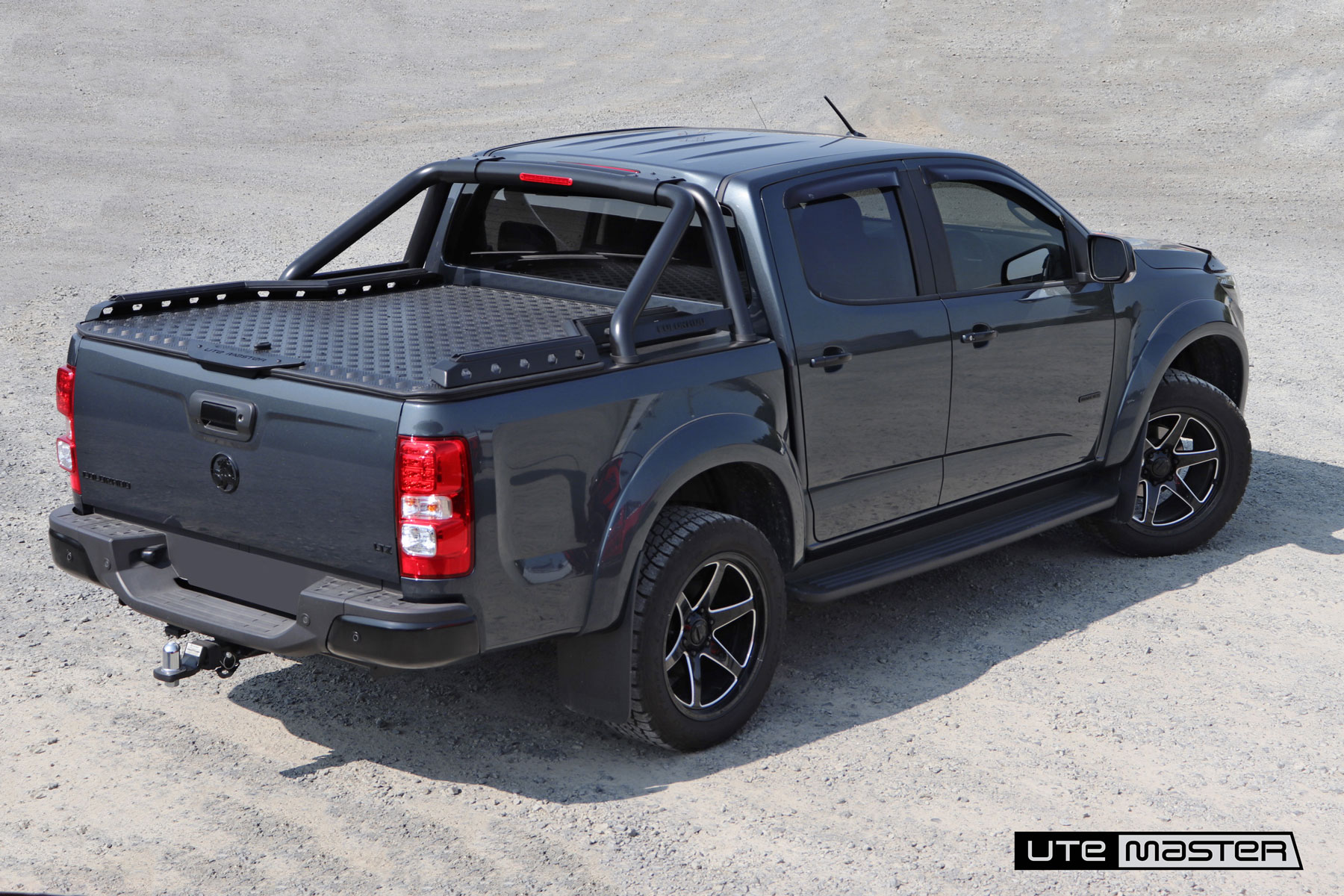 Hard Lid to suit Holden Colorado_Tonneau and Roller Shutter Alternative by Utemaster