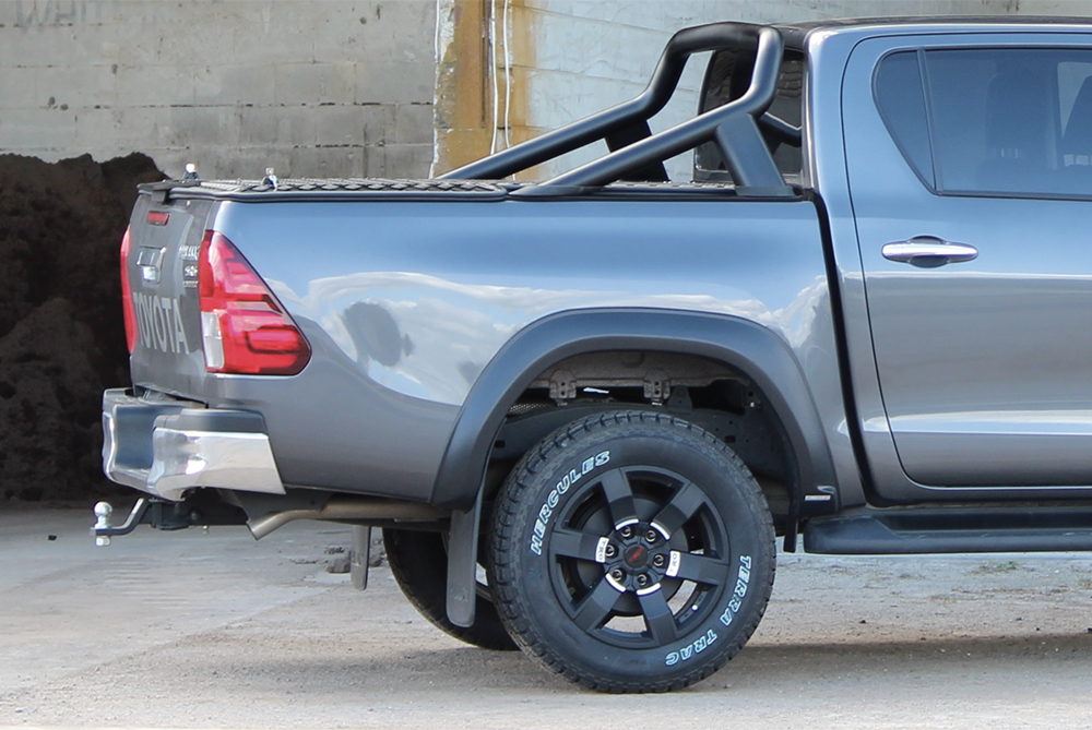 Toyota Hilux Lambda Sports Bars