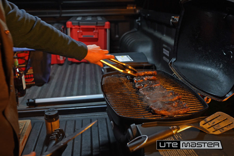 Cooking steak under a utemaster load lid