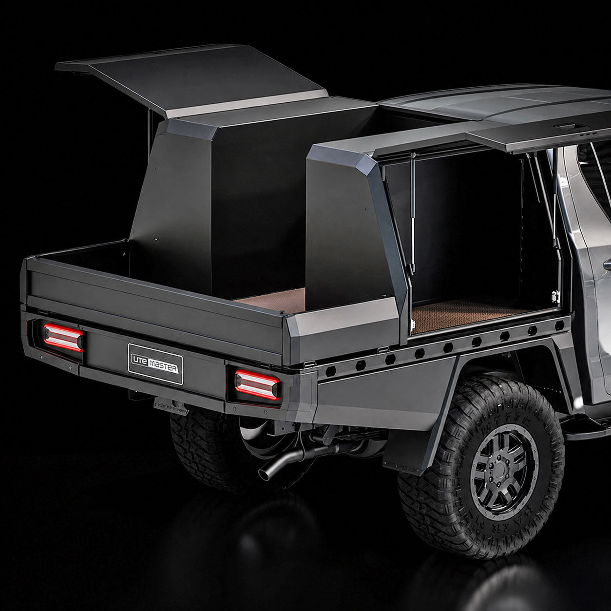 Ute Tray & Full-Time Toolbox
