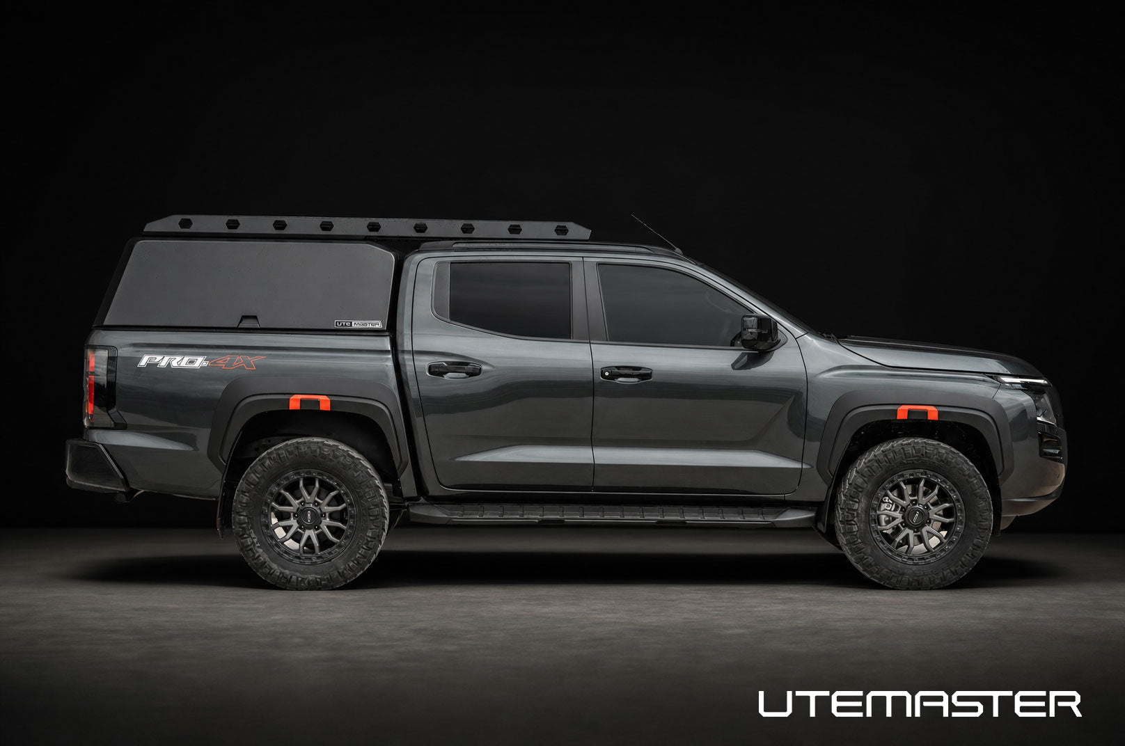 Nissan Navara Tub Canopy