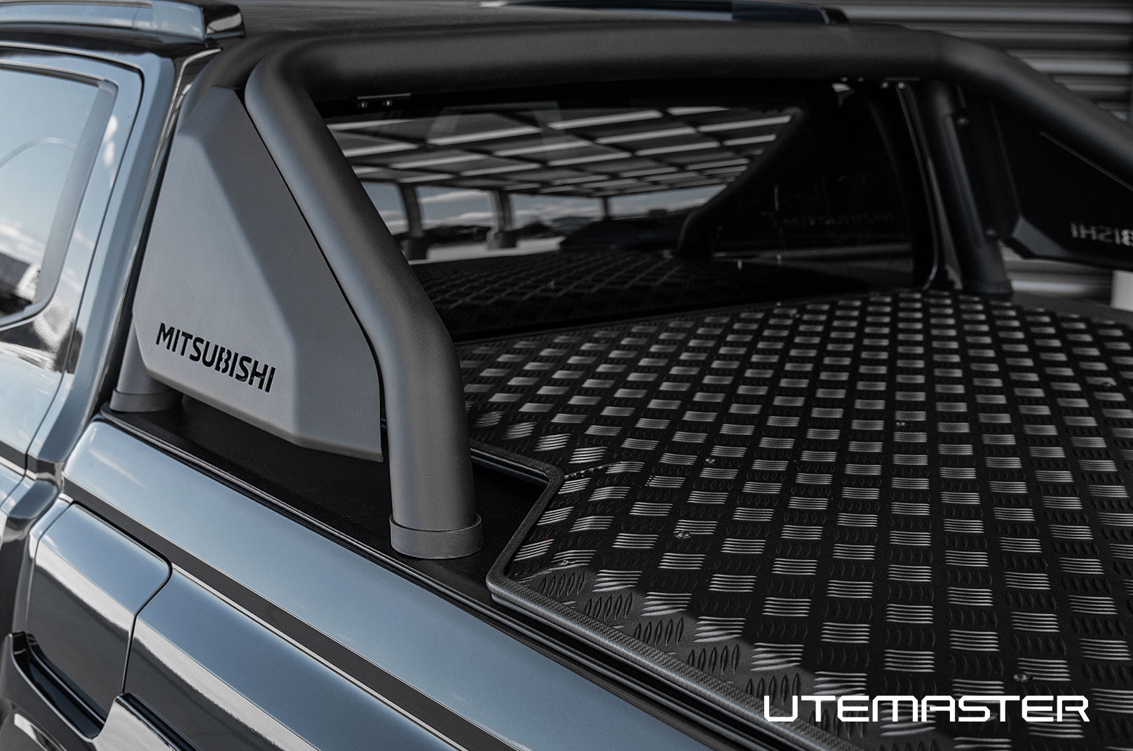 Mitsubishi Triton Load Lid to suit Sports Bar