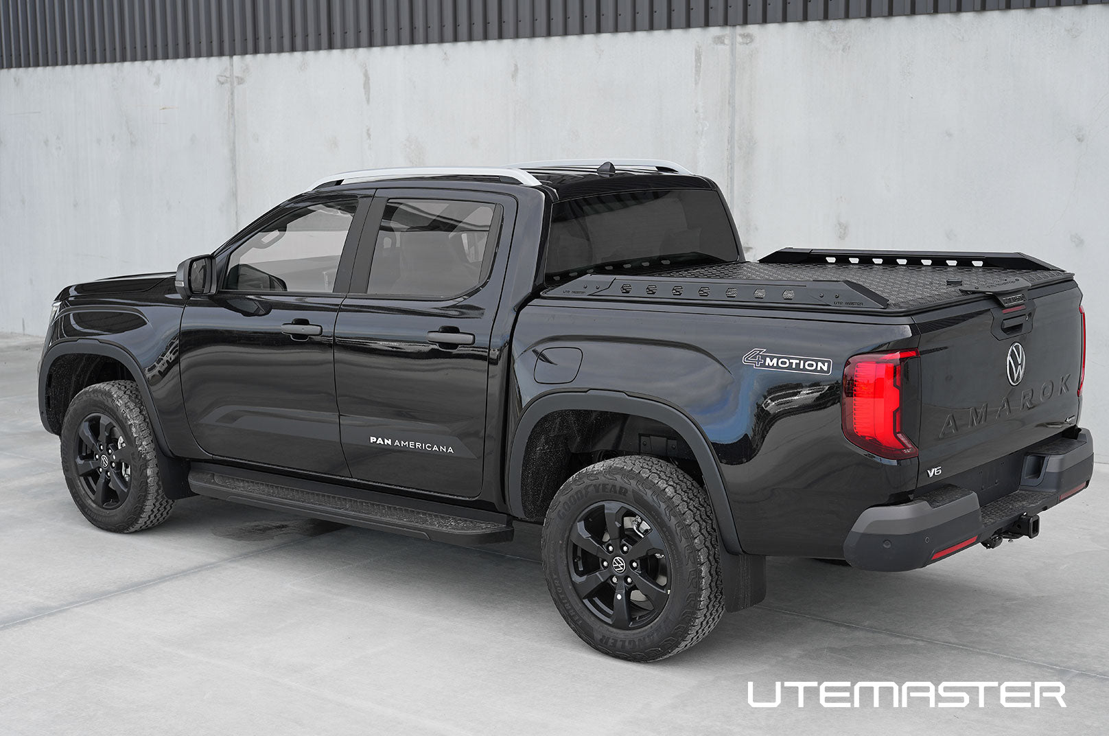 Volkswagen Amarok Load Lid